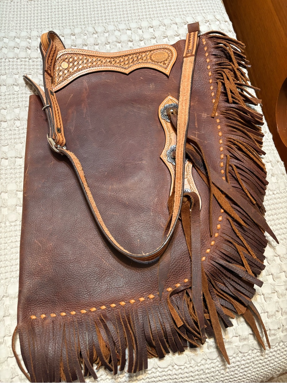 Fringed Brown Leather Shoulder Bag with Tooled Trim - Picture 4 of 8